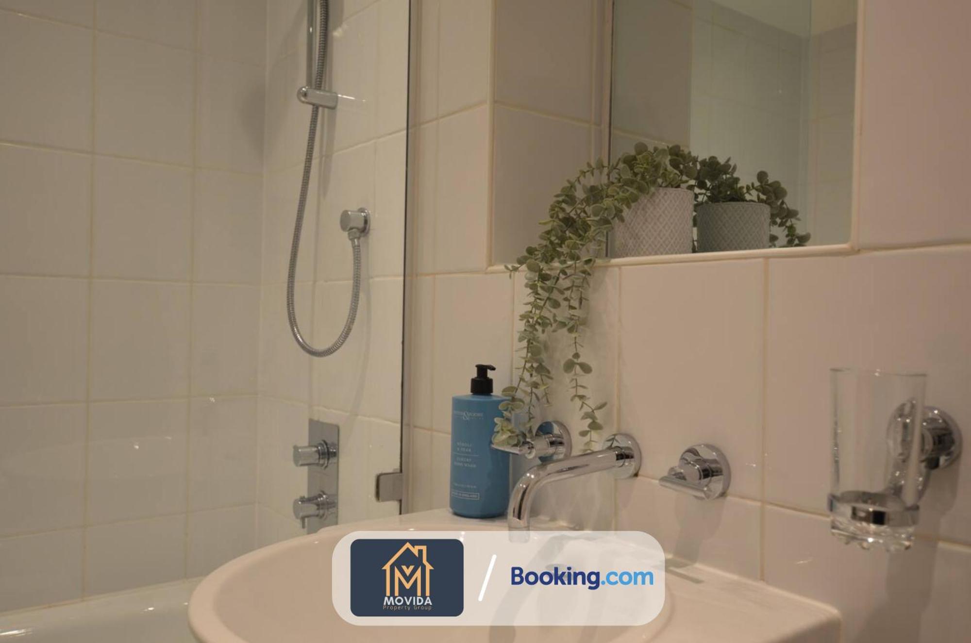 Lgi Stunning 1 Bedroom Apartment By Movida Property Group Short Lets & Serviced Accommodation Leeds  Zewnętrze zdjęcie